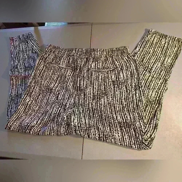 Faded Glory size M grey/white/black with drawstring waist casual - Picture 7 of 9